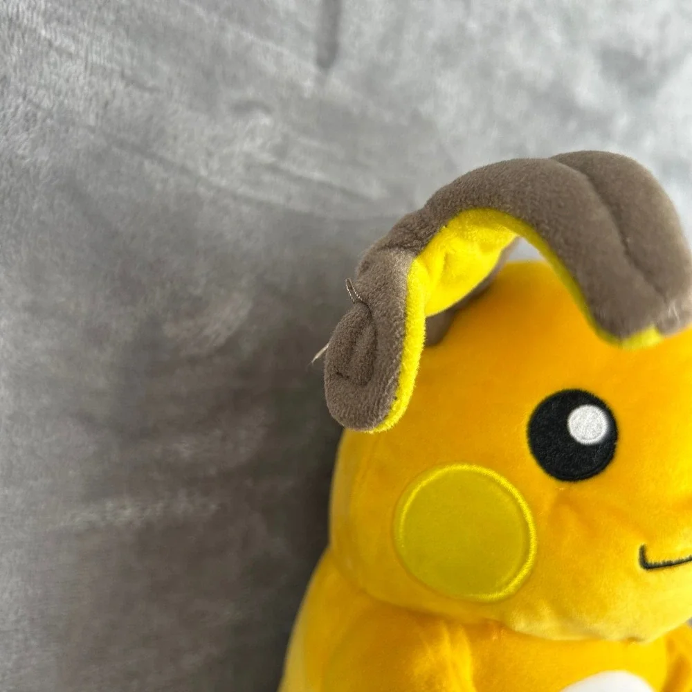 Pokemon Raichu Plush 10 Inch Stuffed Animal Toy 2022 Nintendo Game Freak Orange